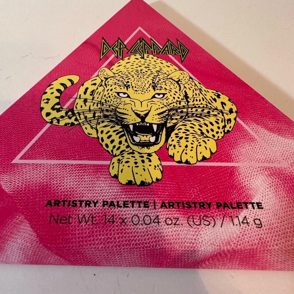 DEF Leppard X Rock And Roll Beauty Rock & 14 Color Eyeshadow Artistry Palette